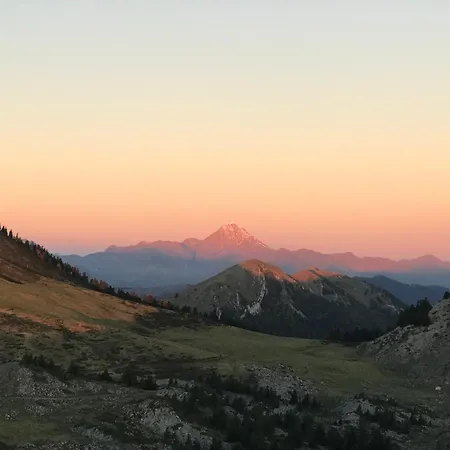 Emmanuel 度假居 *