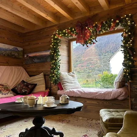 Emmanuel Holiday home *