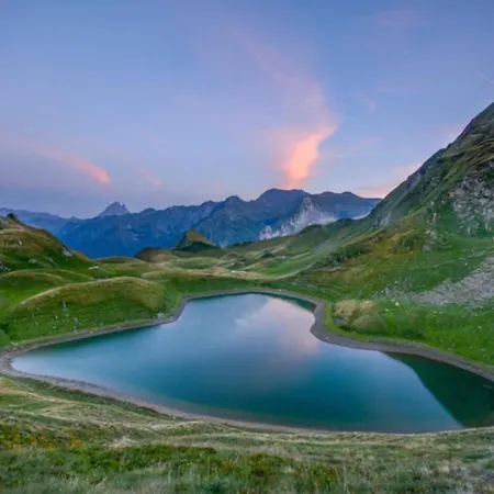 Emmanuel * Lées-Athas