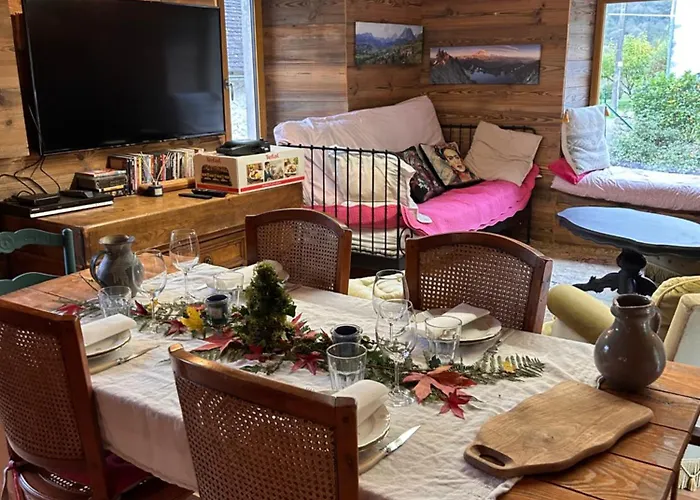 Emmanuel * Lées-Athas